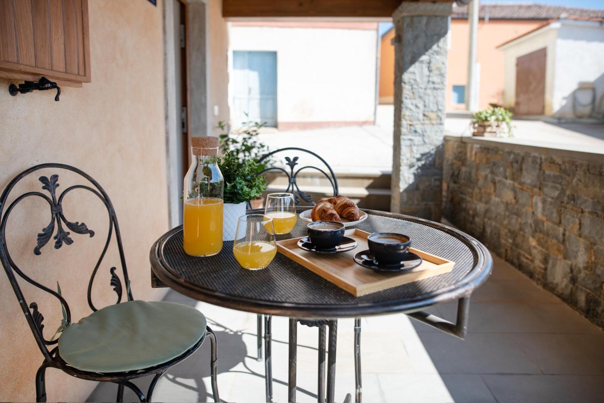 Truffle House Karlic Apartment Buzet Exterior foto