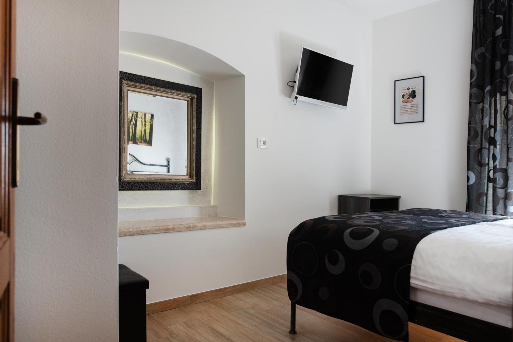 Truffle House Karlic Apartment Buzet Exterior foto